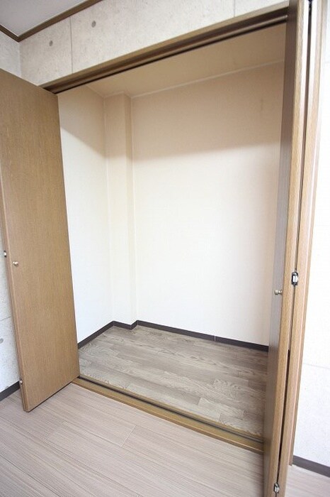 物件内観写真11　(収納)