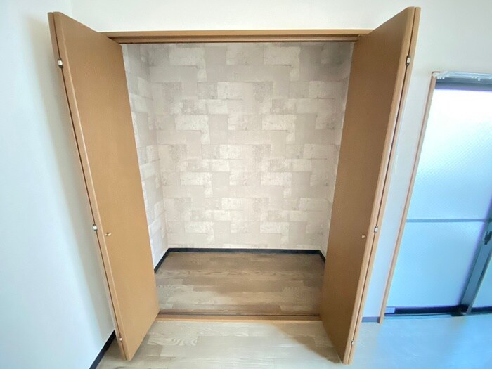 物件内観写真15　(収納)
