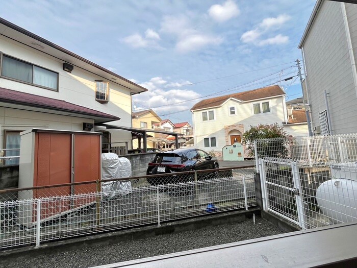 物件内観写真13　(室内からの展望)