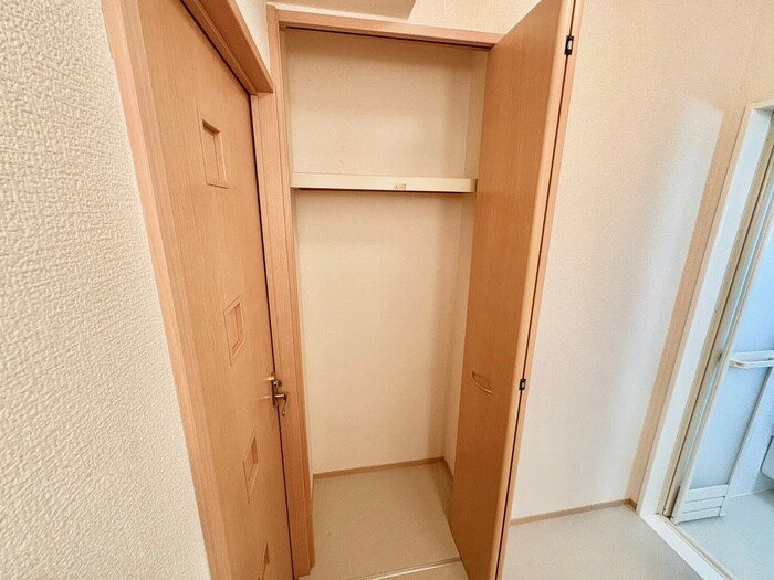 物件内観写真15　(収納)