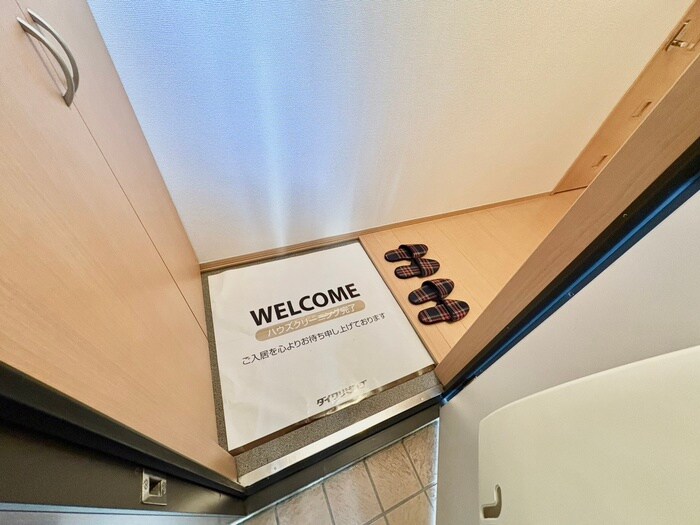 物件内観写真21　(玄関)