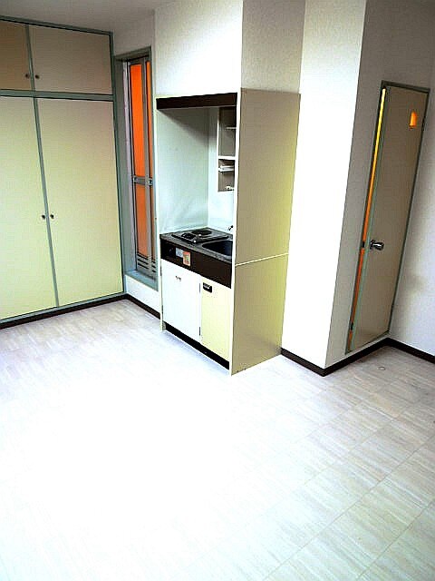 物件内観写真9　(居室)