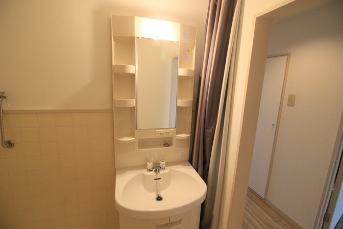 物件内観写真9　(洗面)