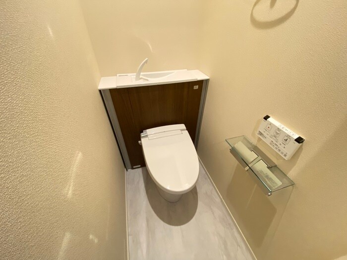 物件内観写真15　(トイレ)