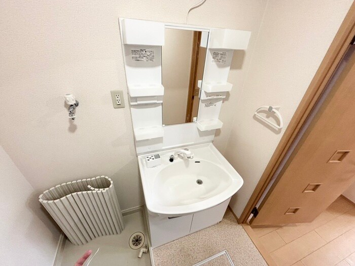 物件内観写真11　(洗面)