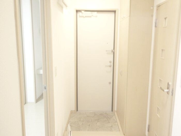 物件内観写真21　(玄関)