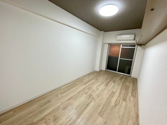 物件内観写真3　(居室)