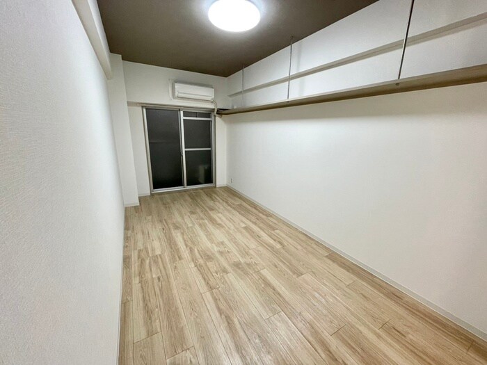 物件内観写真4　(居室)