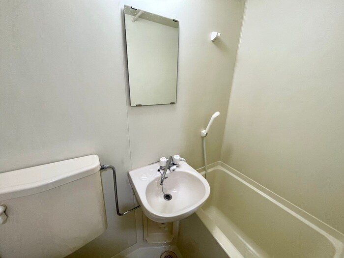 物件内観写真9　(洗面)