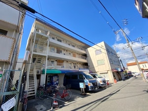ロイヤルハイツ香里園外観写真