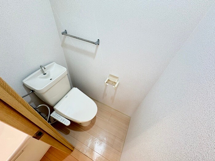 物件内観写真11　(トイレ)