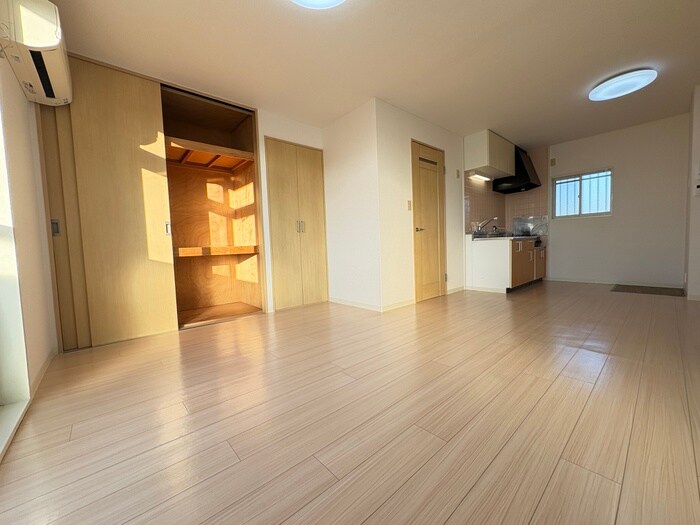 物件内観写真13　(居室)