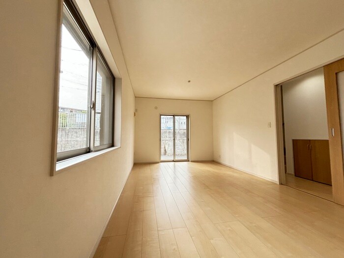 物件内観写真14　(居室)