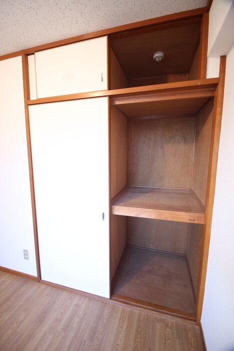 物件内観写真8　(収納)