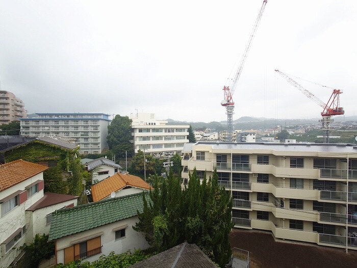 物件内観写真17　(室内からの展望)