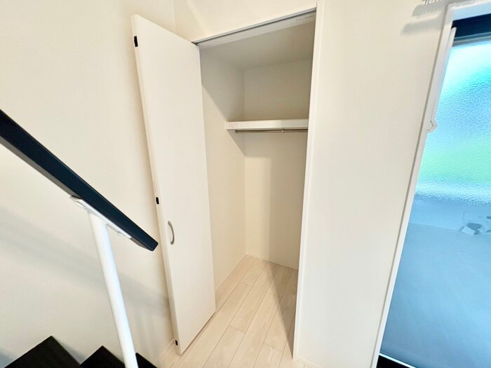 物件内観写真12　(収納)