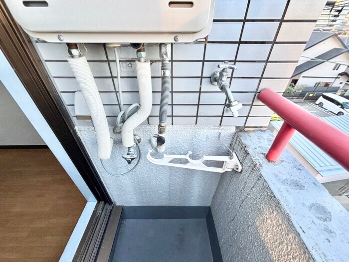 物件内観写真13　(洗濯機置場)