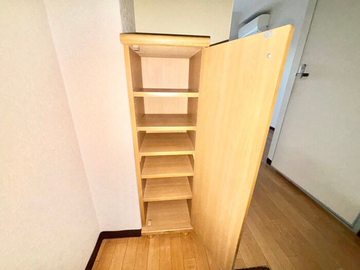 物件内観写真16　(靴箱)