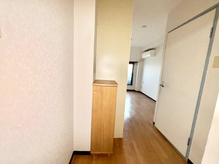 物件内観写真17　(廊下)