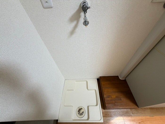 物件内観写真20　(洗濯機置場)