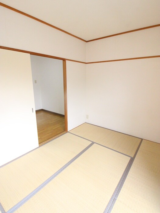 物件内観写真12　(居室)