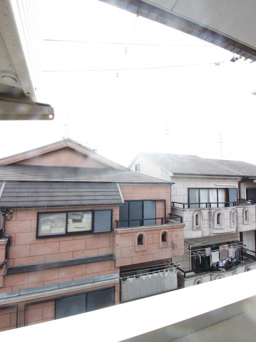 物件内観写真16　(室内からの展望)