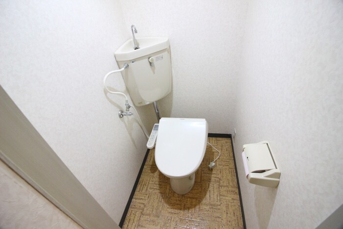 物件内観写真14　(トイレ)