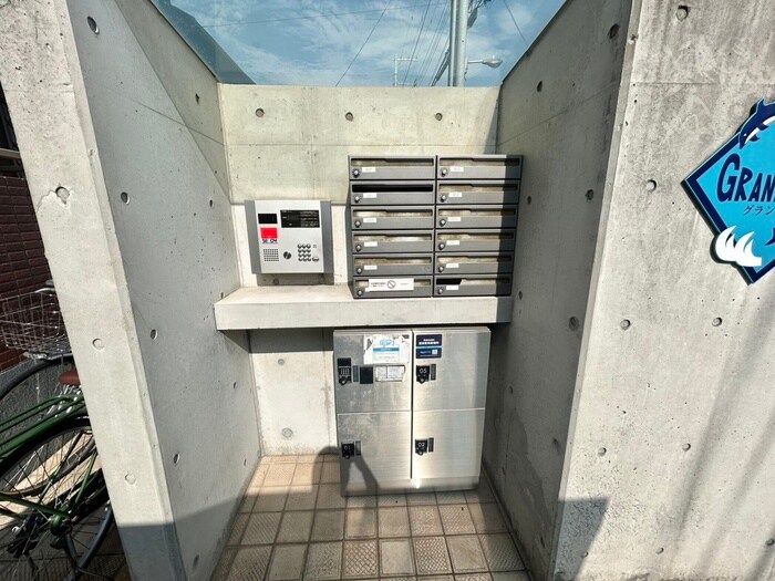 物件外観写真3　(建物設備)