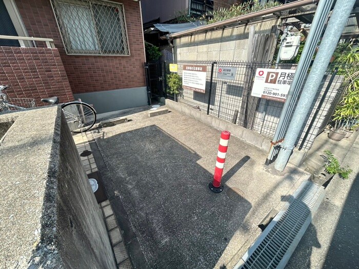 グランブル－の駐車場