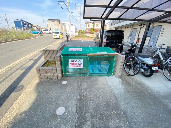 物件外観写真4　(建物設備)