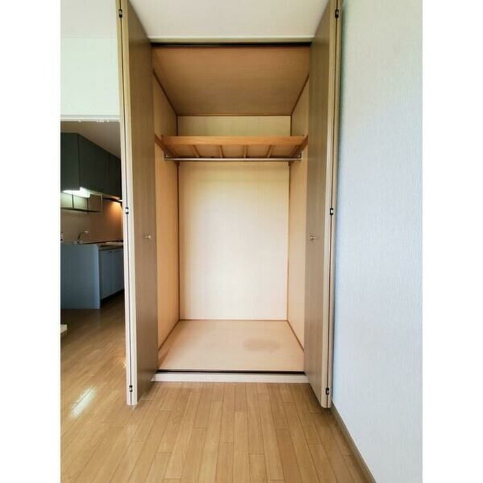 物件内観写真10　(収納)