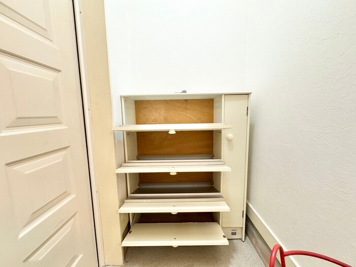 物件内観写真13　(靴箱)