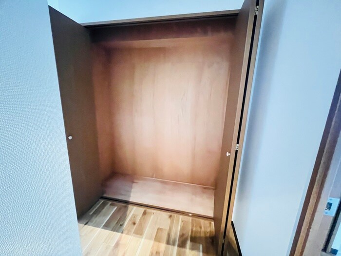 物件内観写真16　(収納)