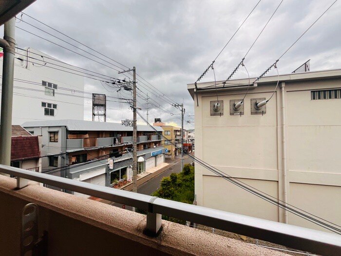 物件内観写真20　(室内からの展望)