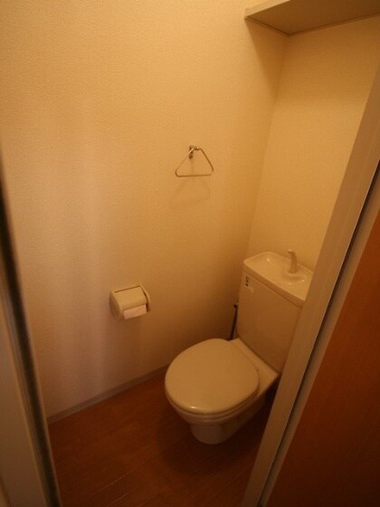 物件内観写真9　(トイレ)