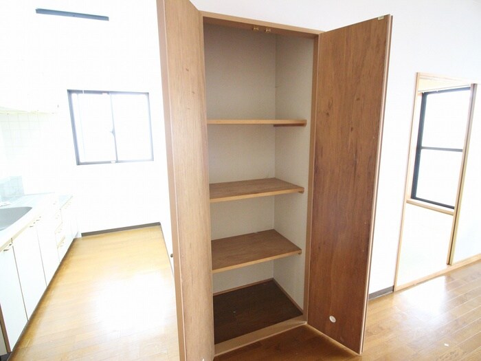 物件内観写真11　(収納)
