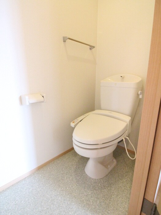 物件内観写真12　(トイレ)