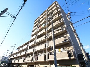 大黒ロイヤルハイツ外観写真