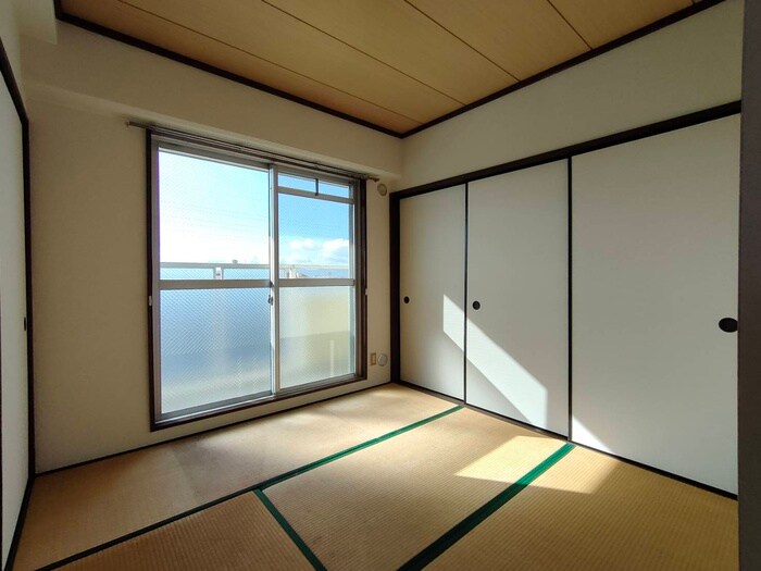 物件内観写真9　(居室)