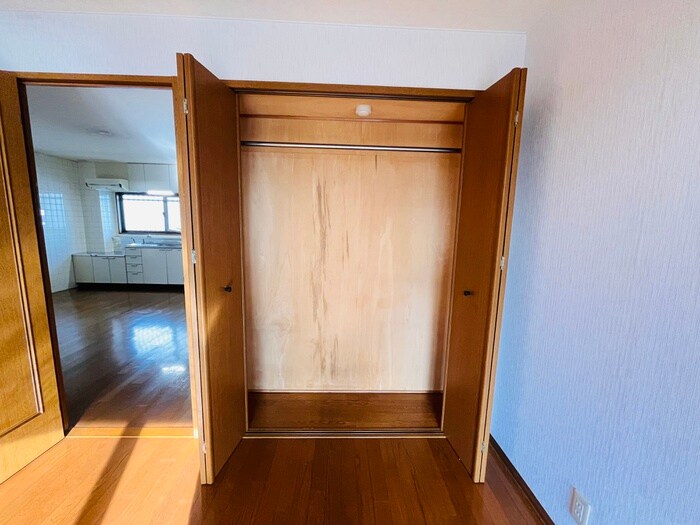 物件内観写真13　(収納)