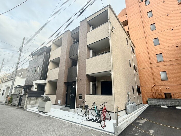 物件外観写真1　(外観写真)