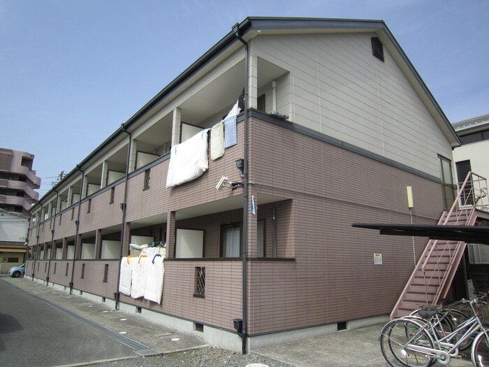 物件外観写真2　(駐輪場)