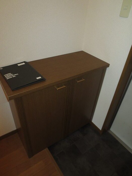 物件内観写真10　(靴箱)