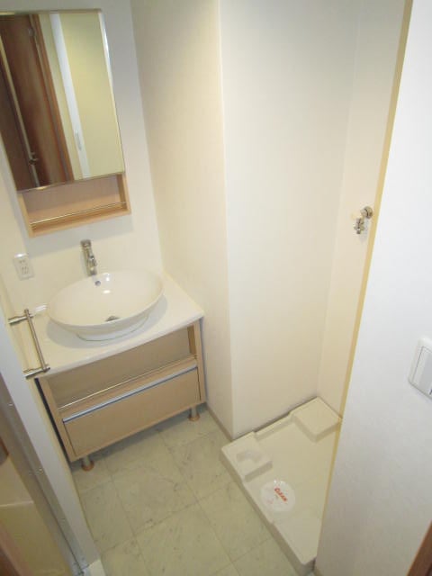 物件内観写真11　(洗面)