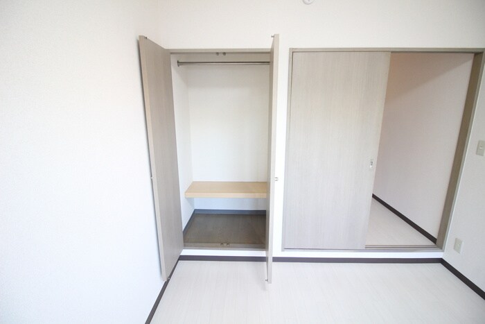 物件内観写真13　(収納)