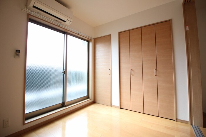 物件内観写真10　(居室)