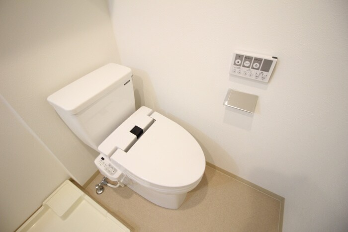 物件内観写真16　(トイレ)