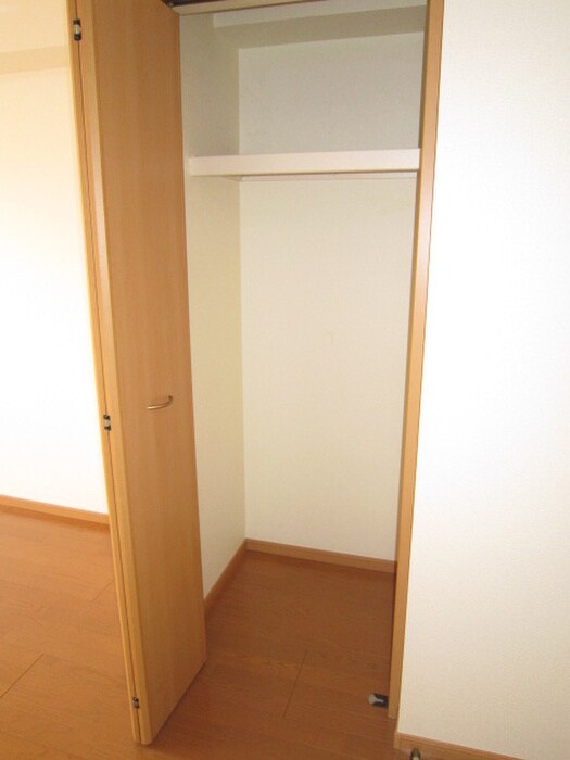 物件内観写真9　(収納)