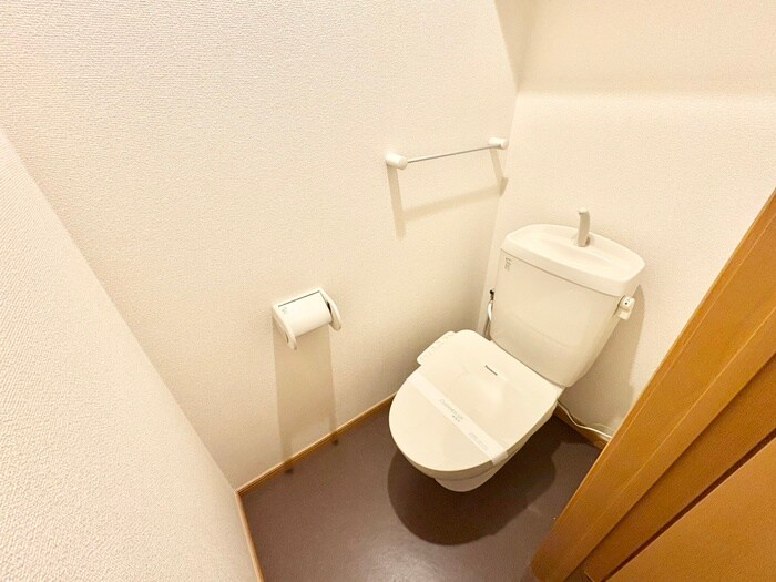 物件内観写真12　(トイレ)