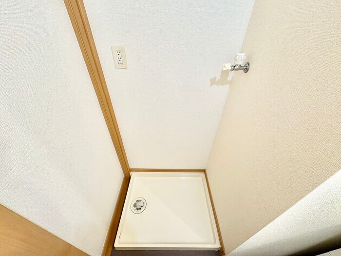 物件内観写真13　(洗濯機置場)